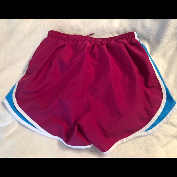 Nike Shorts - Picture 2 of 3